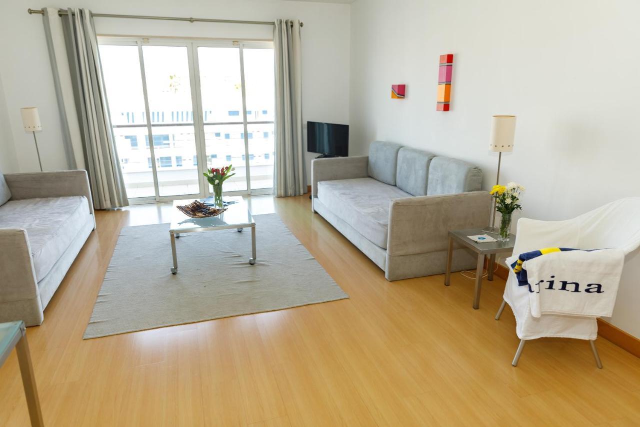 Suite 1 Chambre avec Vue sur le Port de Plaisance ou sur la Piscine (1 à 4 Adultes)