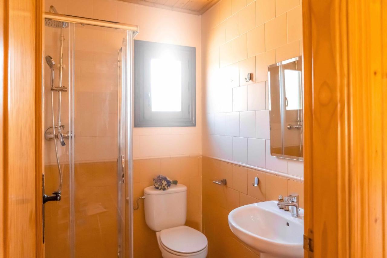 Two-Bedroom House,1128445302:JPEG