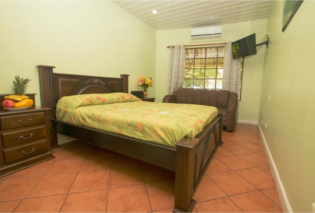 Queen Room,1129360812:JPEG
