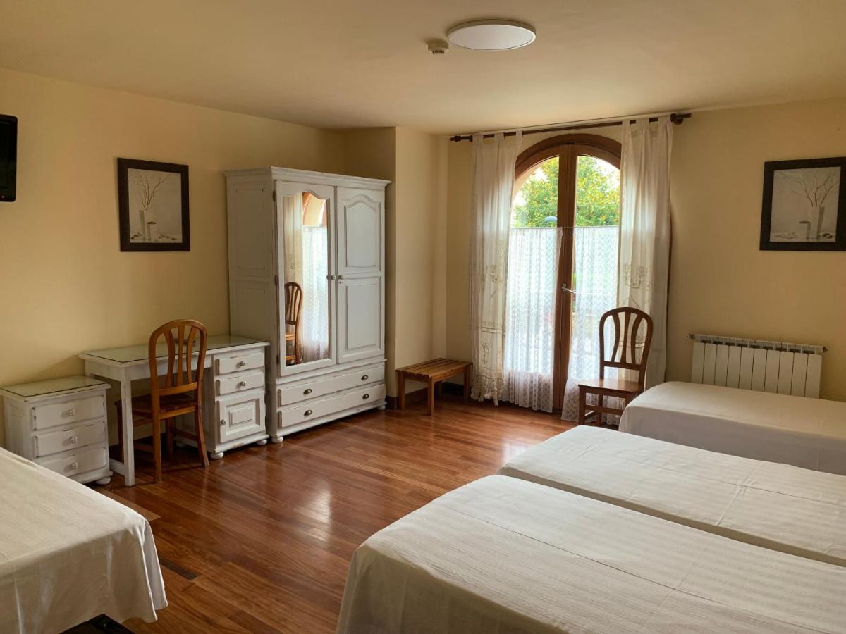 Chambre Double avec 2 Lits d'Appoint