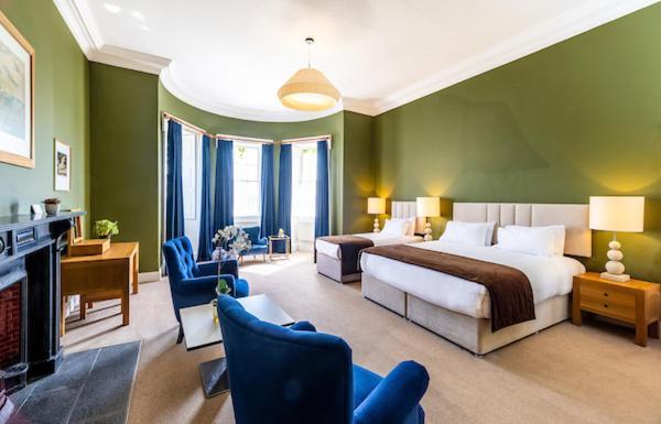 Suite Junior con vistas al jardín