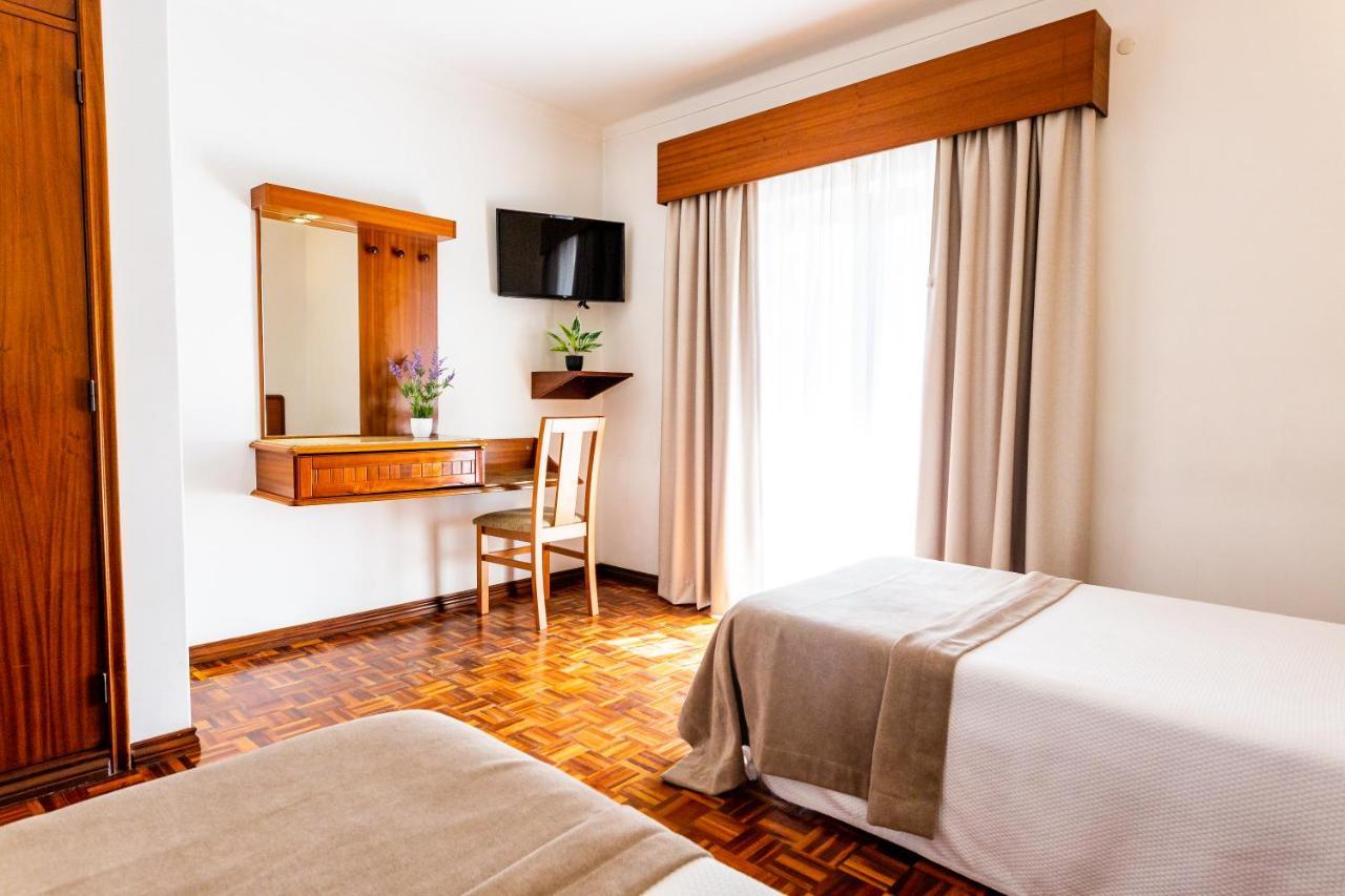 Quarto Twin com Varanda