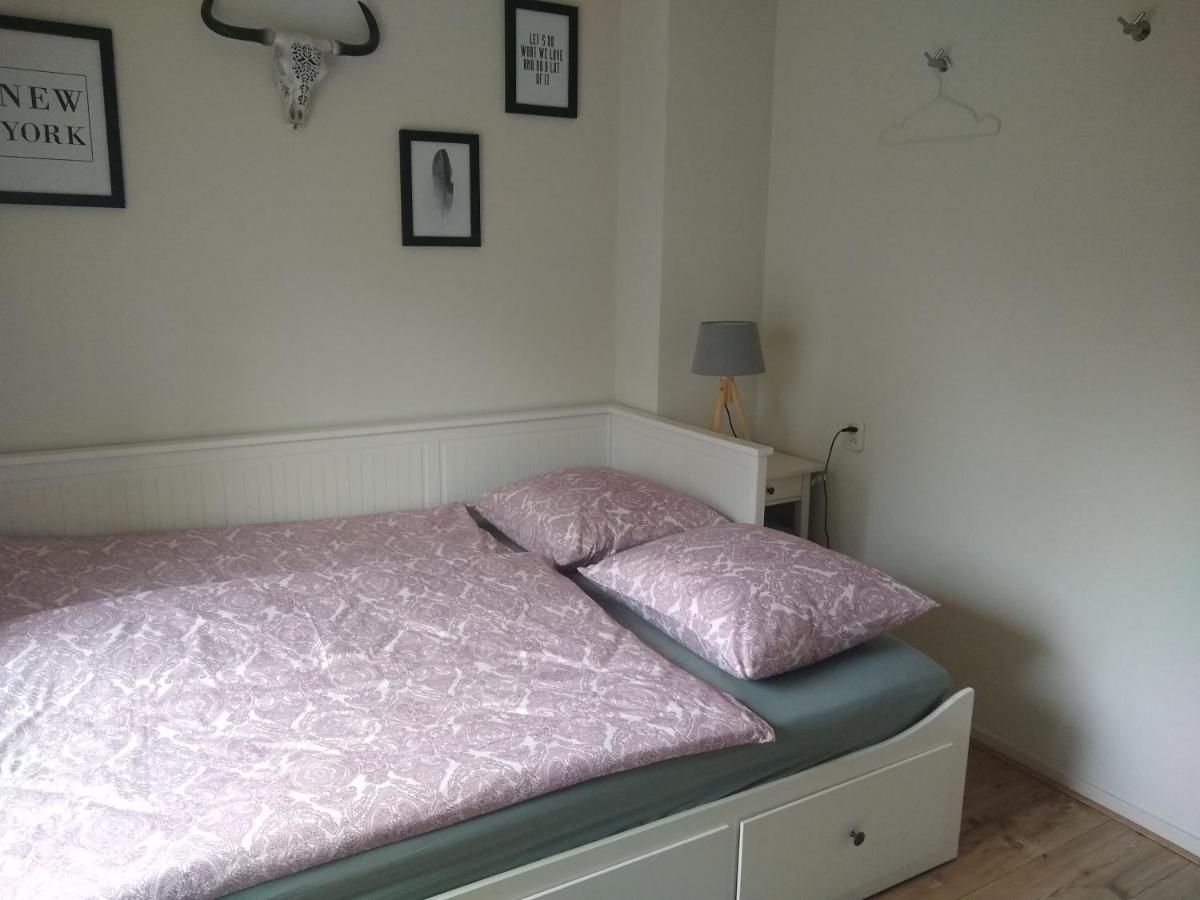Standaard Tweepersoonskamer met Gedeelde Badkamer