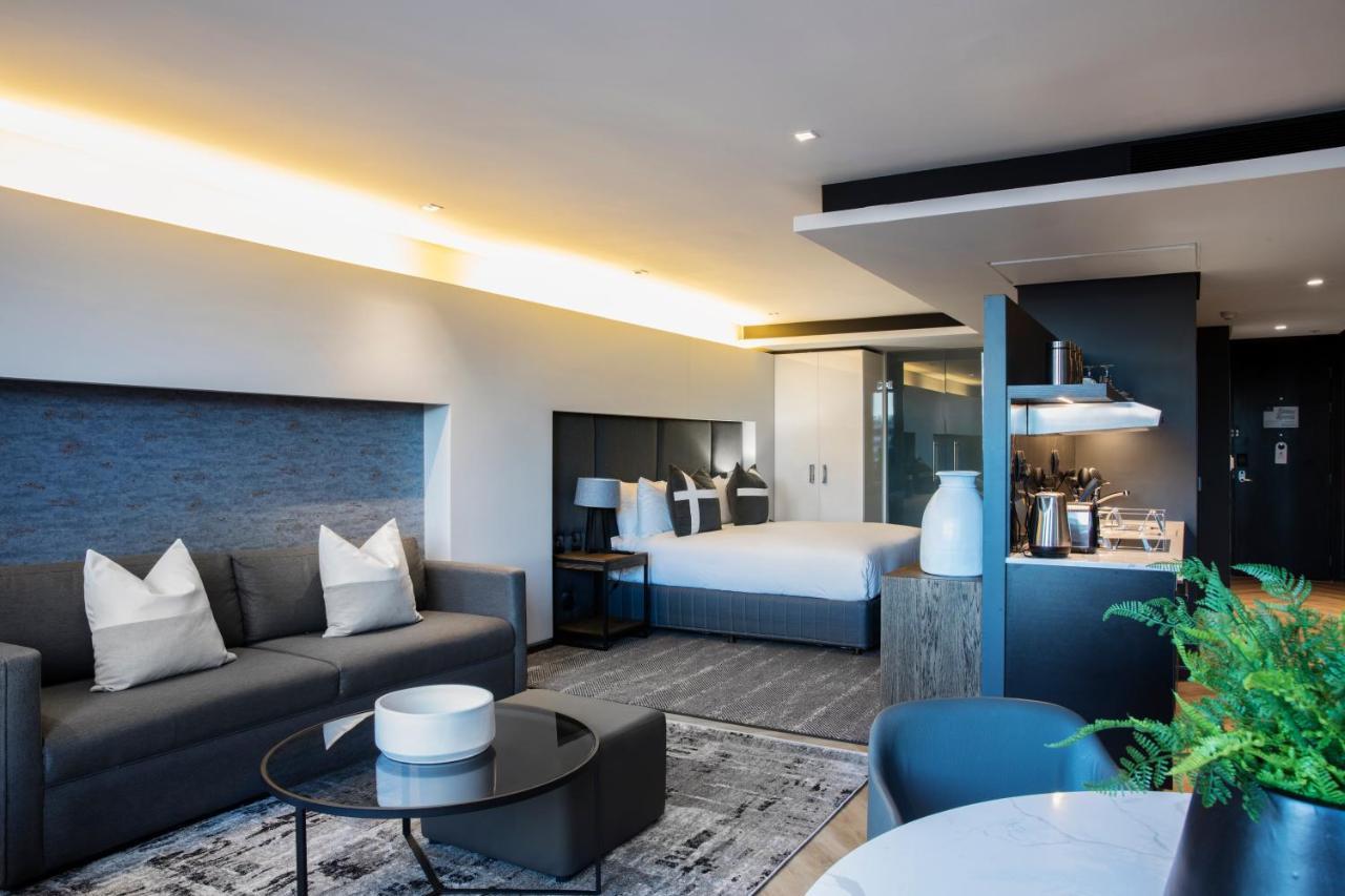 One-Bedroom Apartment,1150122709:JPEG