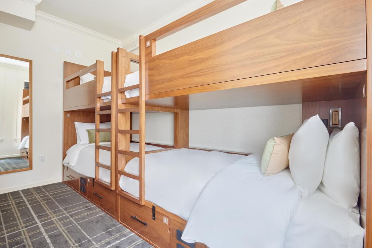 Quadruple Room,1376774441:JPEG