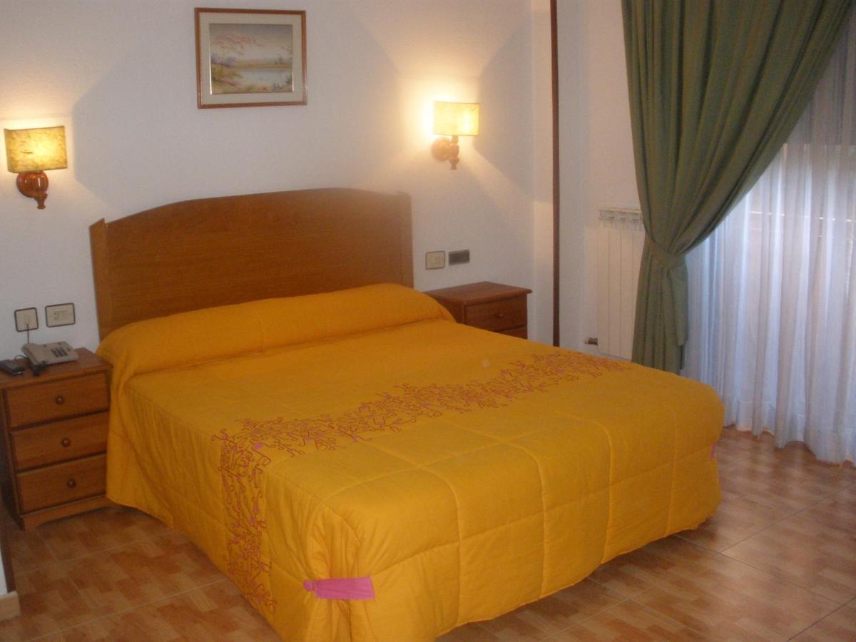 Chambre Double ou Lits Jumeaux