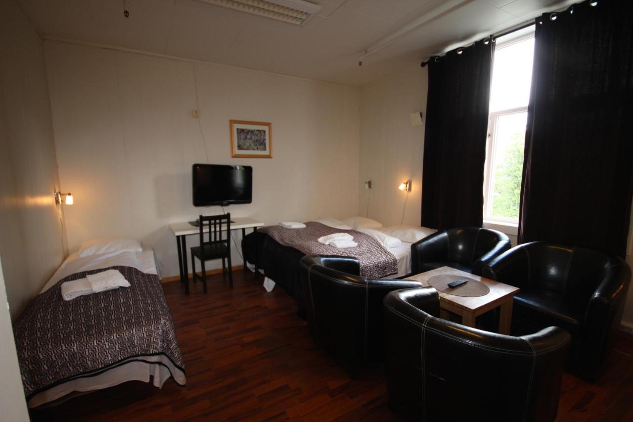 Familienzimmer mit Gemeinschaftsbad