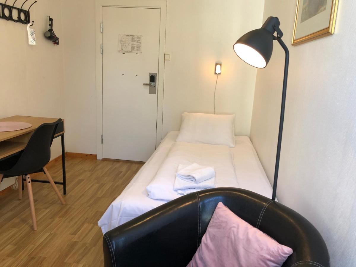 Einzelzimmer mit Gemeinschaftsbad
