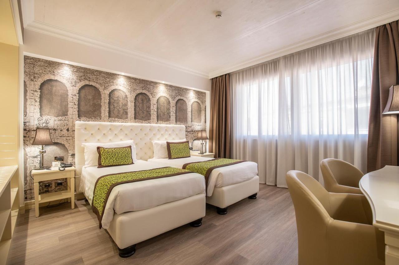Quarto Deluxe com 2 Camas de Solteiro