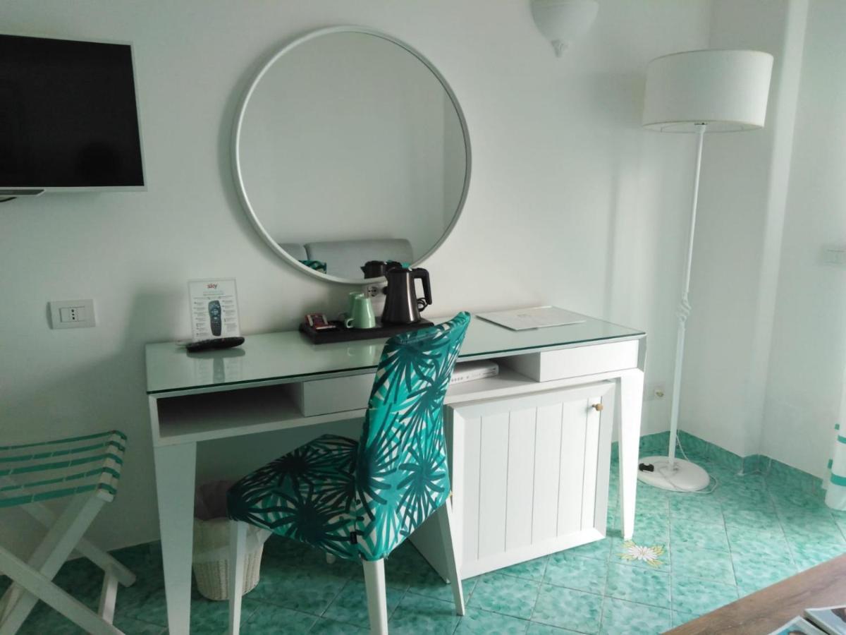 Quarto Familiar com Vista para o Mar e Varanda