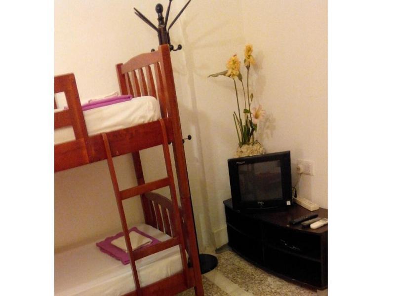 Chambre Familiale avec Salle de Bains Commune