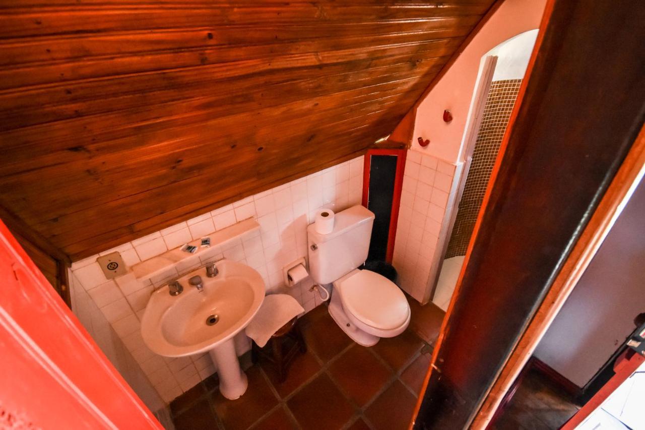 Quarto Standard com Cama de Casal ou 2 de Solteiro