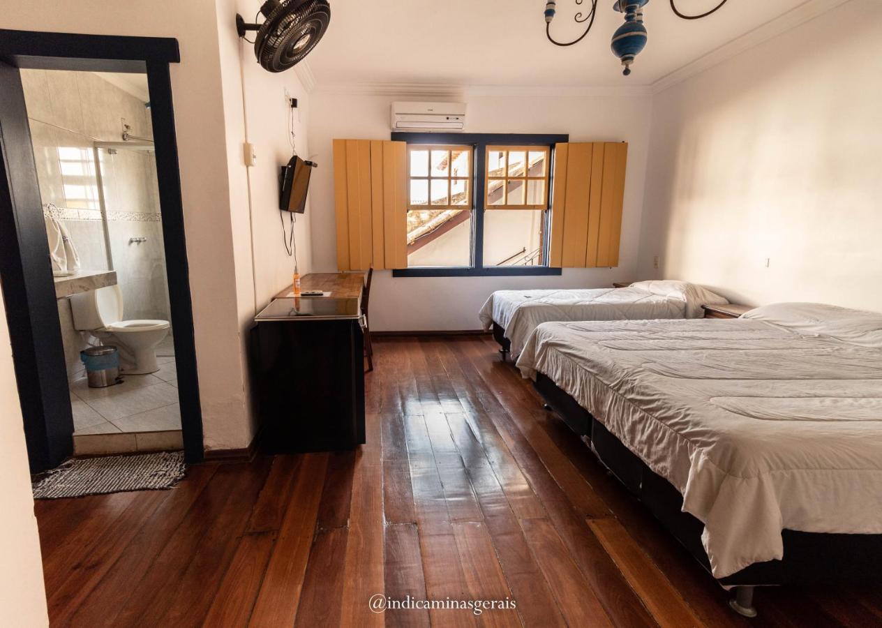 Quarto Triplo Básico