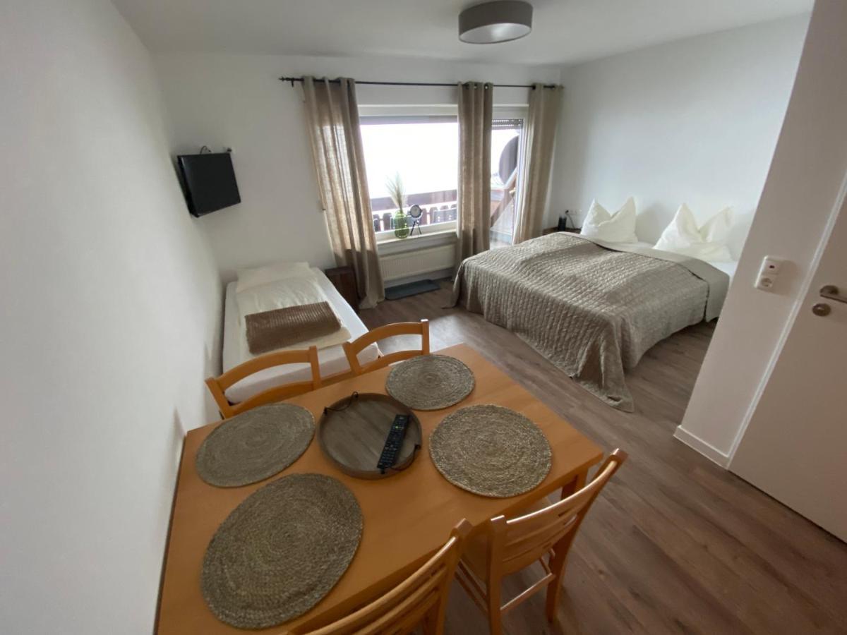 Dreibettzimmer