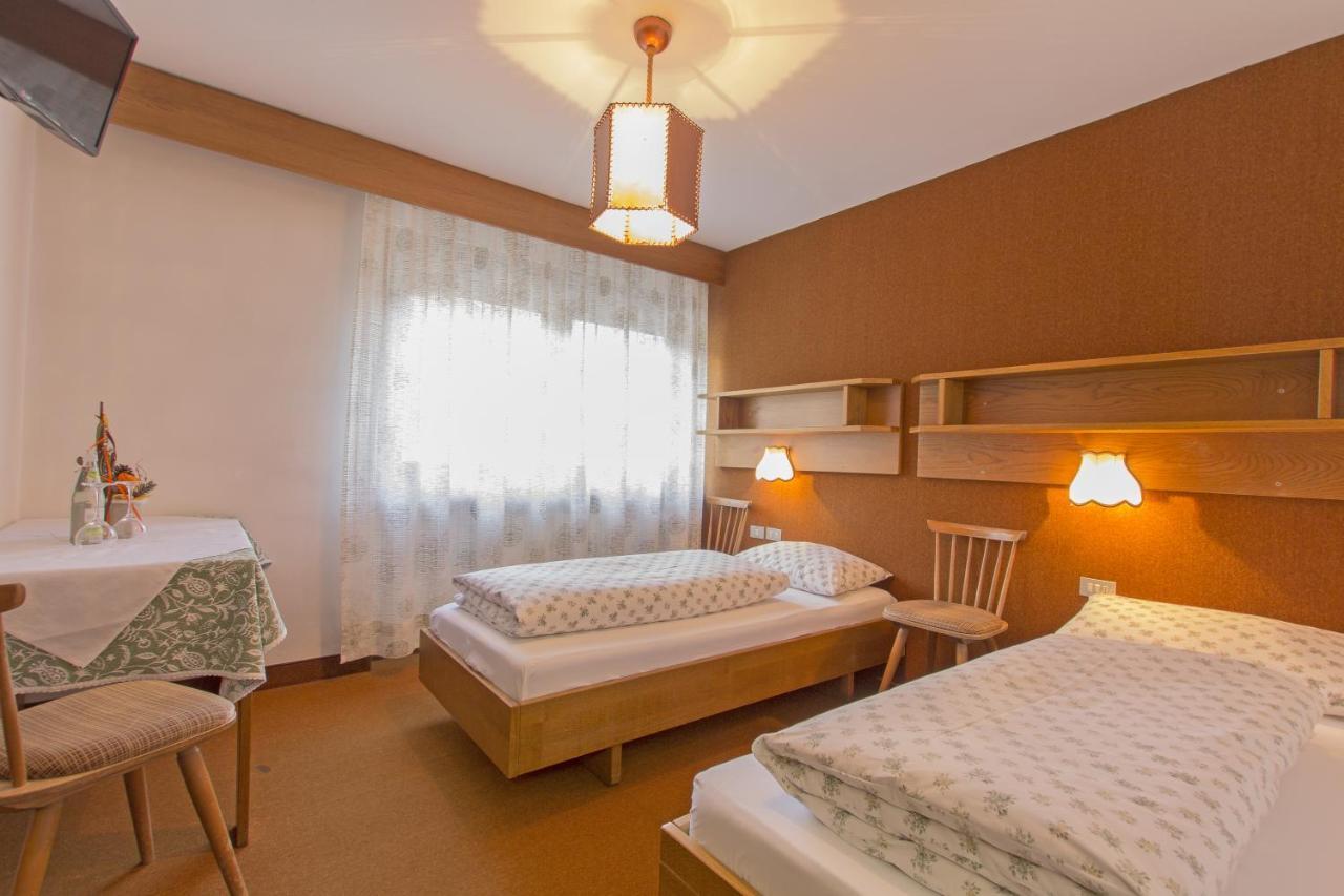 Double or Twin Room,1627280809:JPEG