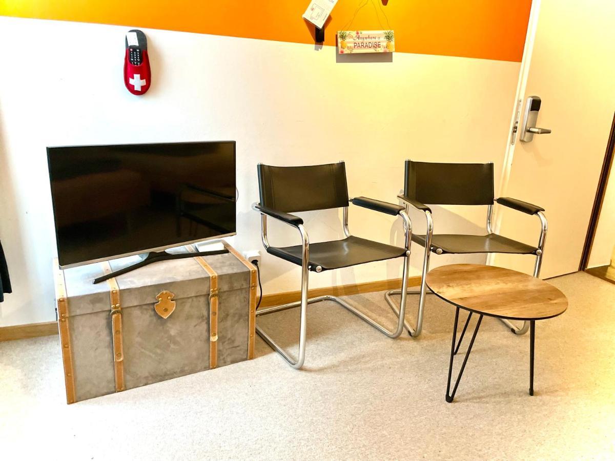 Dreibettzimmer mit Bergblick
