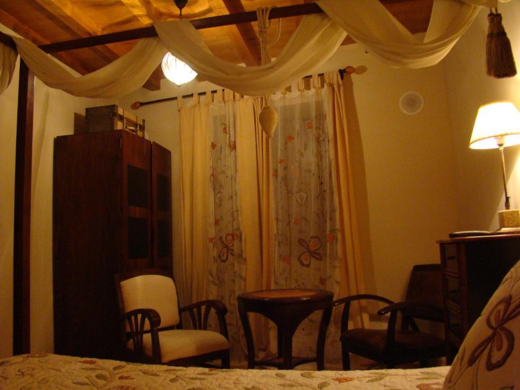 Double Room,11764773:JPEG