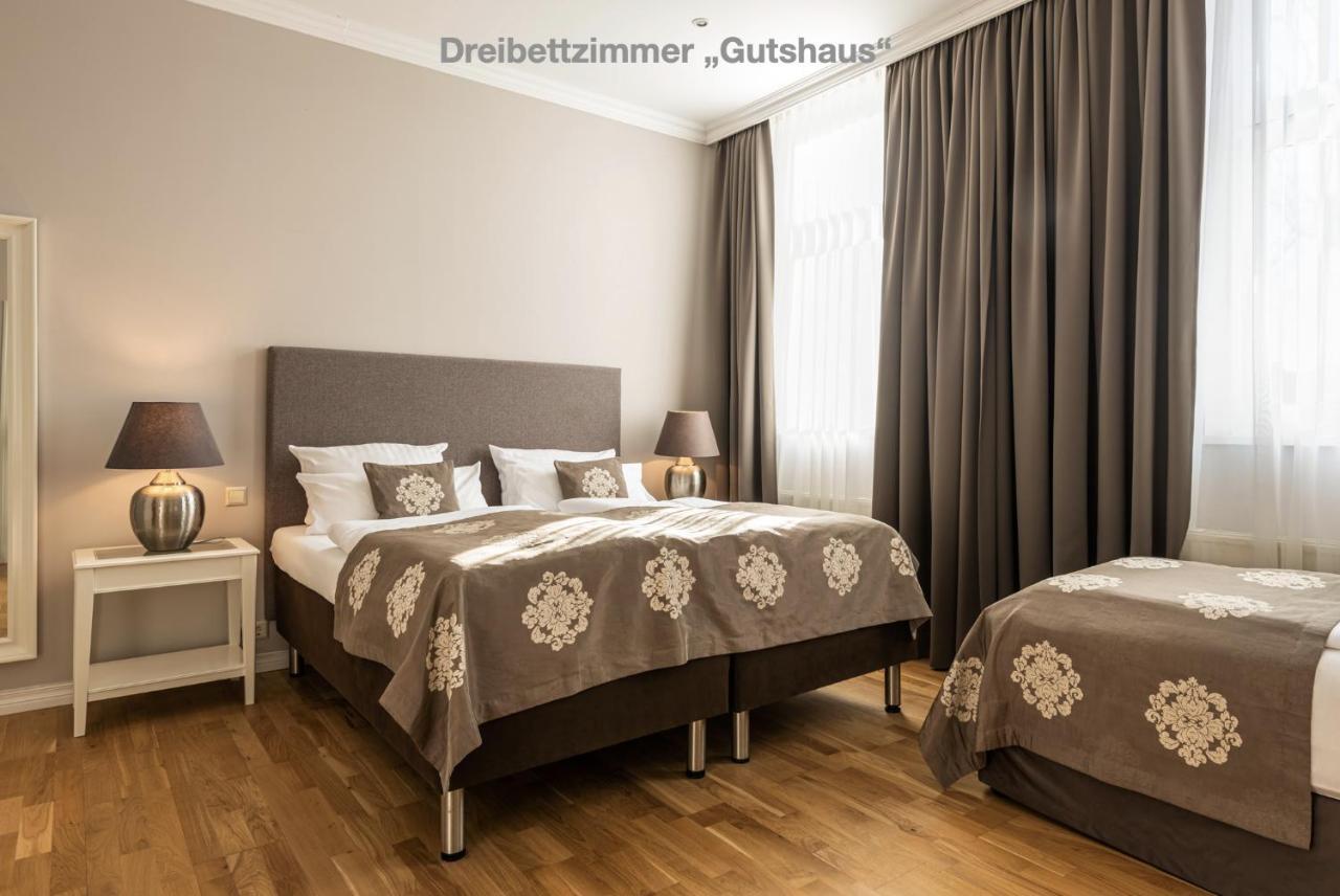 Dreibettzimmer – Gutshaus
