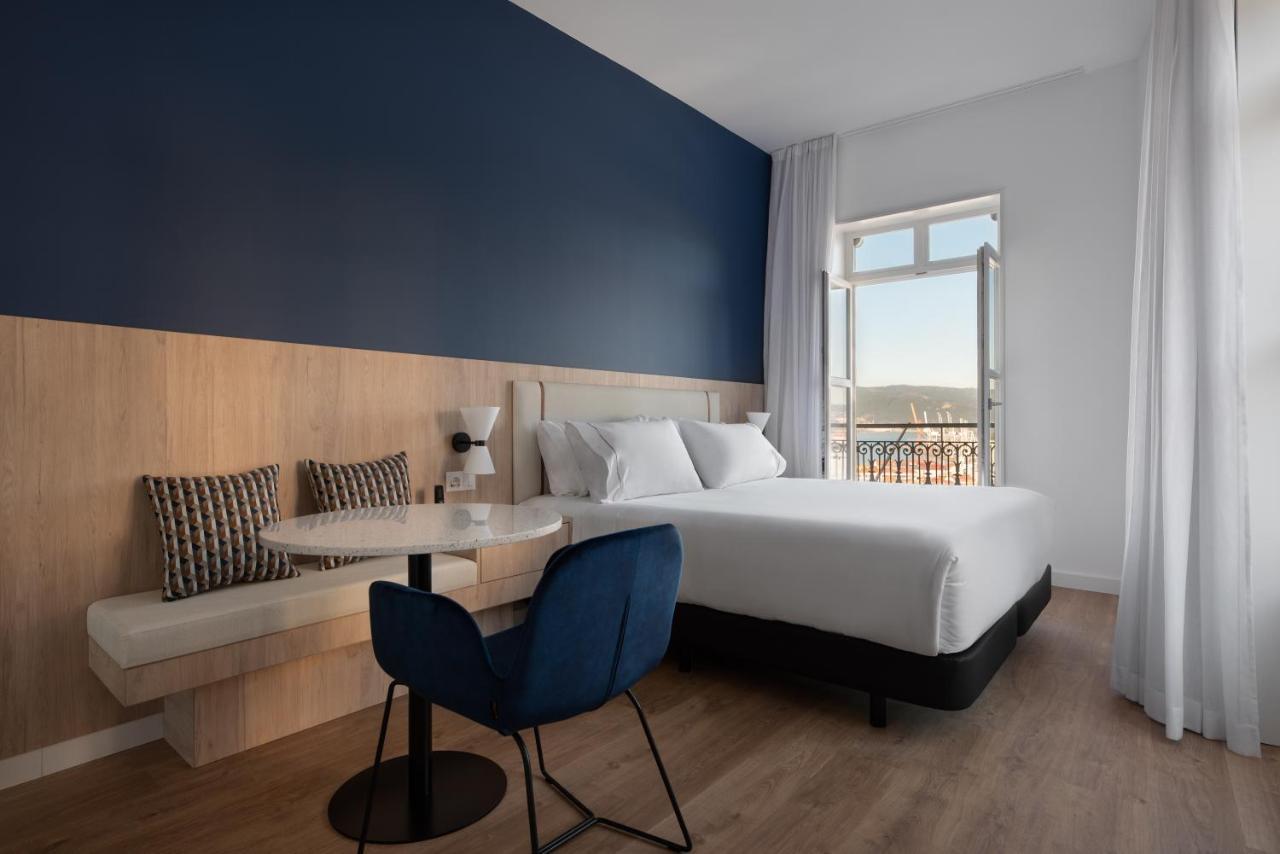 Quarto Duplo Premium com Vista Mar