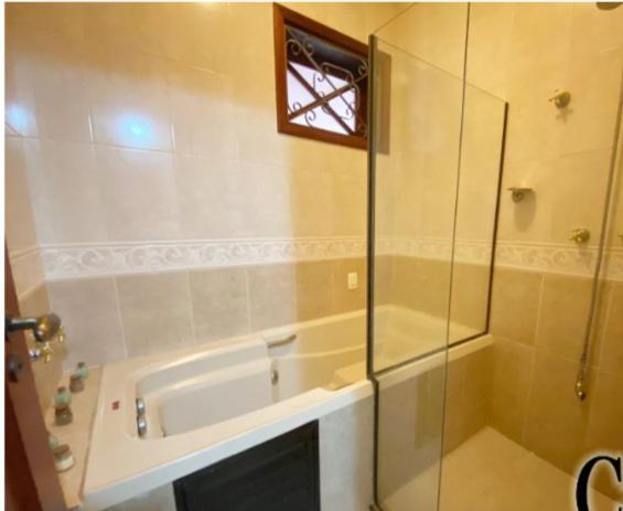 Suíte Deluxe com Banheira de Hidromassagem