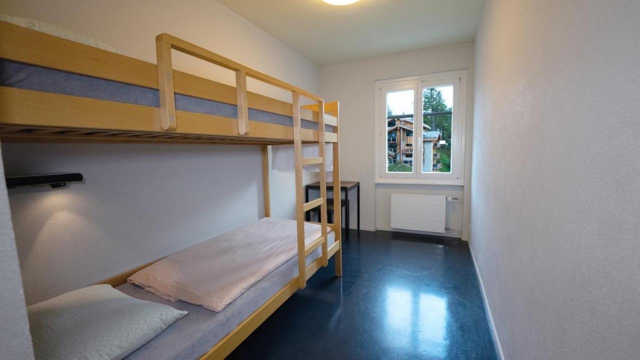 Zweibettzimmer mit Gemeinschaftsbad