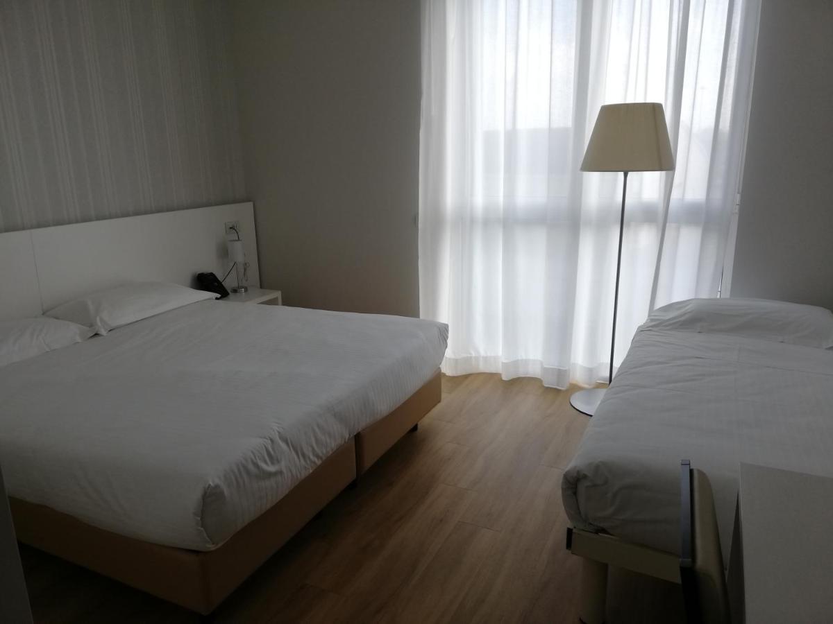 Dreibettzimmer