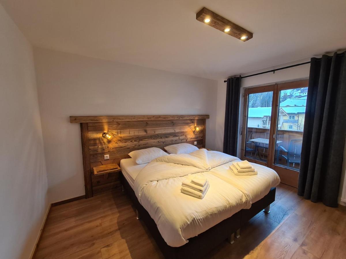 Doppelzimmer mit Balkon