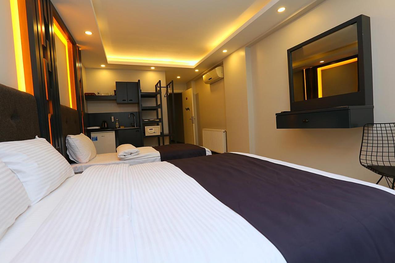 Deluxe Triple Room,1184235829:JPEG