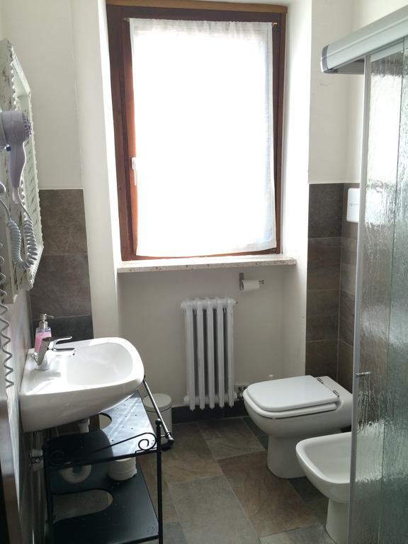Camera Singola con Bagno in Comune