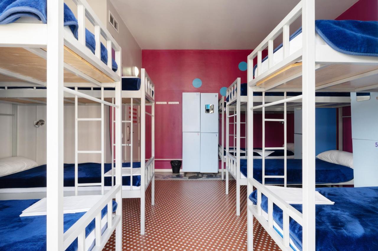 Eenpersoonsbed in een Slaapzaal voor 10 Personen