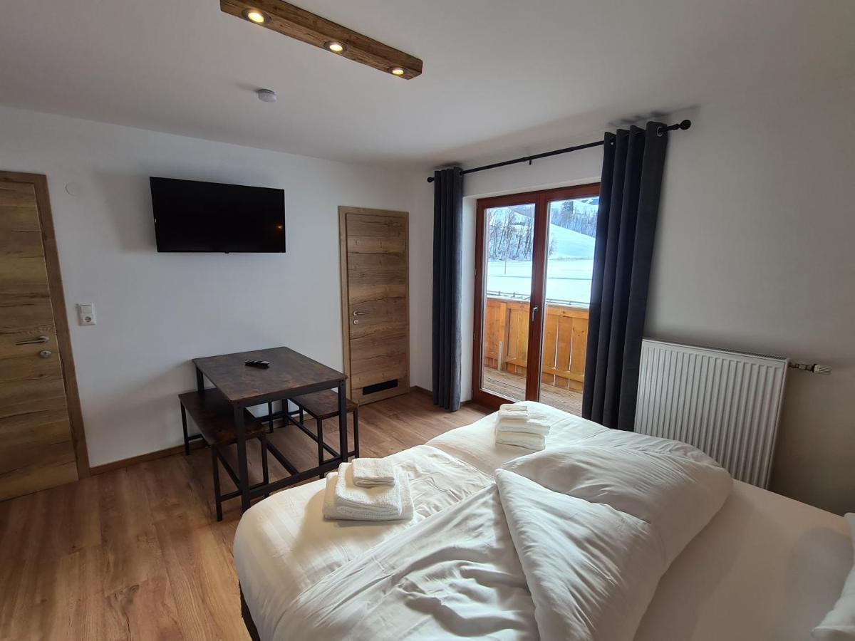 Familienzimmer mit Balkon
