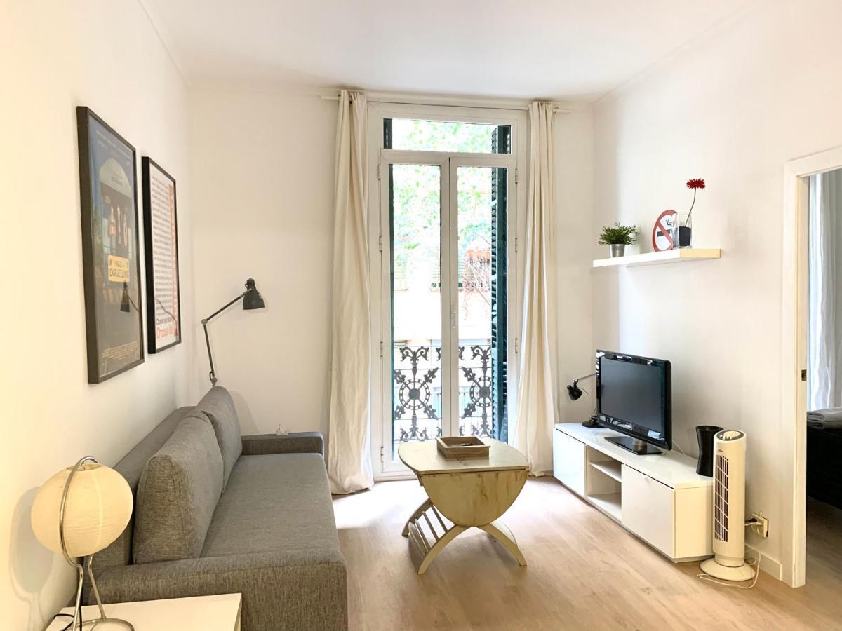 Three-Bedroom Apartment,1187629861:JPEG