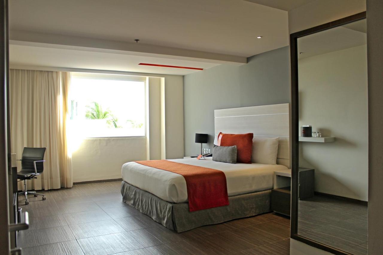 Habitación Deluxe con vistas a la laguna - Cama extragrande