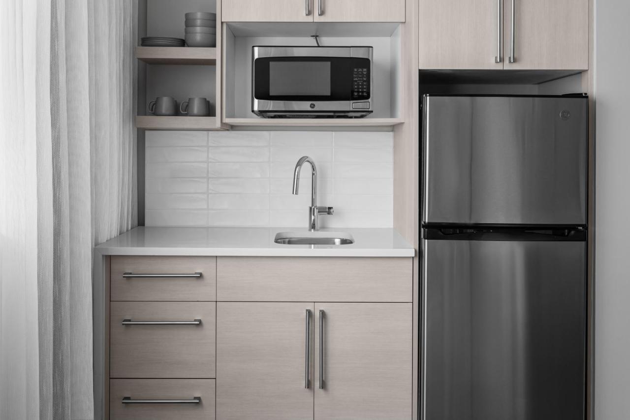 Studio King with City View - Mobility Accessible with Roll-in Shower