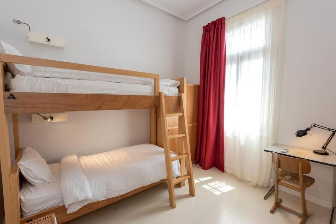 Eenpersoonsbed in Deluxe Gemengde Slaapzaal met 4 Bedden