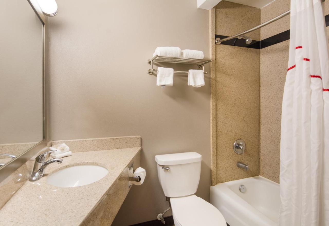 Deluxe Room with Two Queen Beds Non-Smoking
