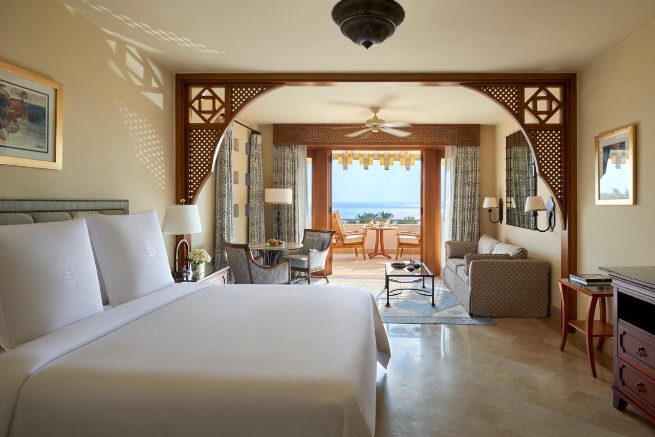 Deluxe King Room with Sea View,1196855383:JPEG