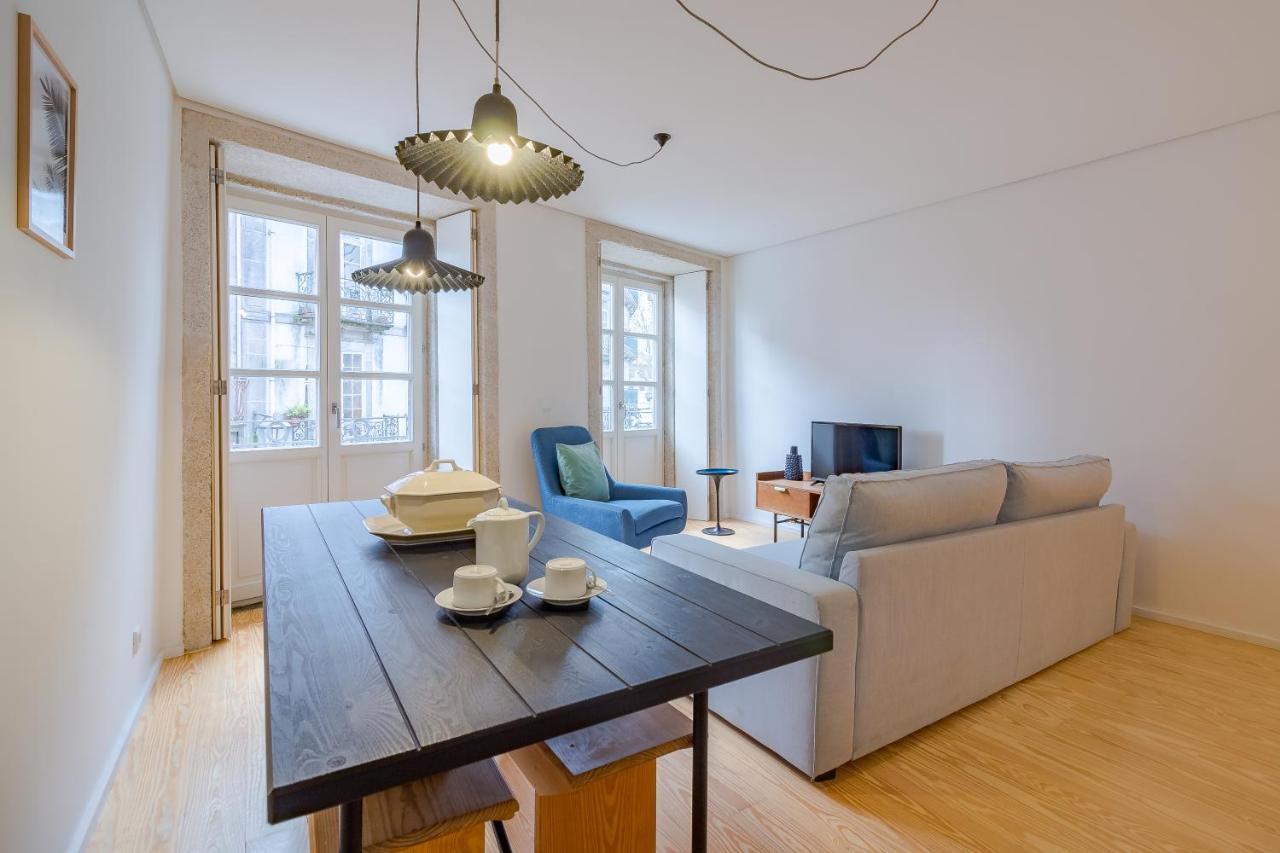 One-Bedroom Apartment with Balcony,1197091750:JPEG