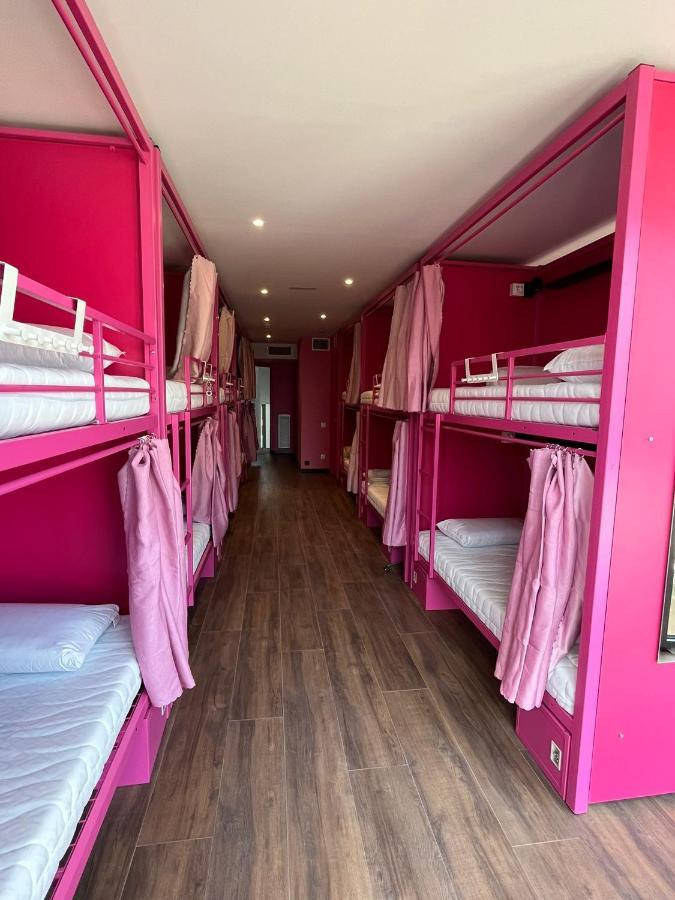 Eenpersoonsbed in Vrouwenslaapzaal