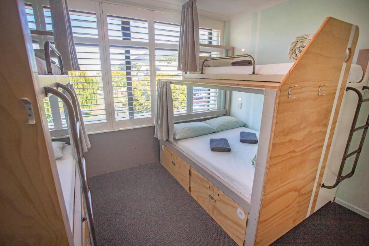 Single Bed in 4 Bed En-Suite Room