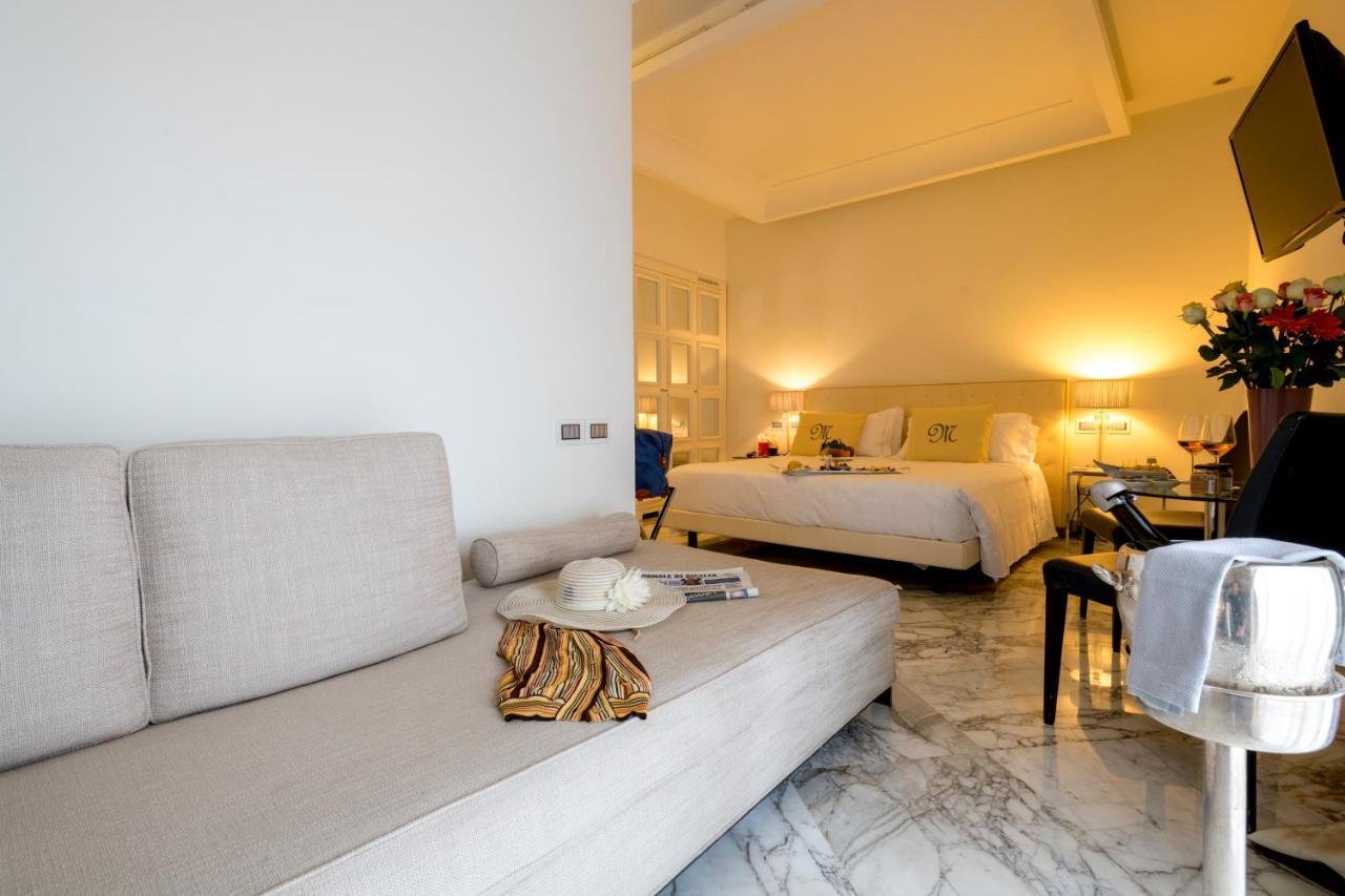 Chambre Double Deluxe avec Terrasse et Piscine