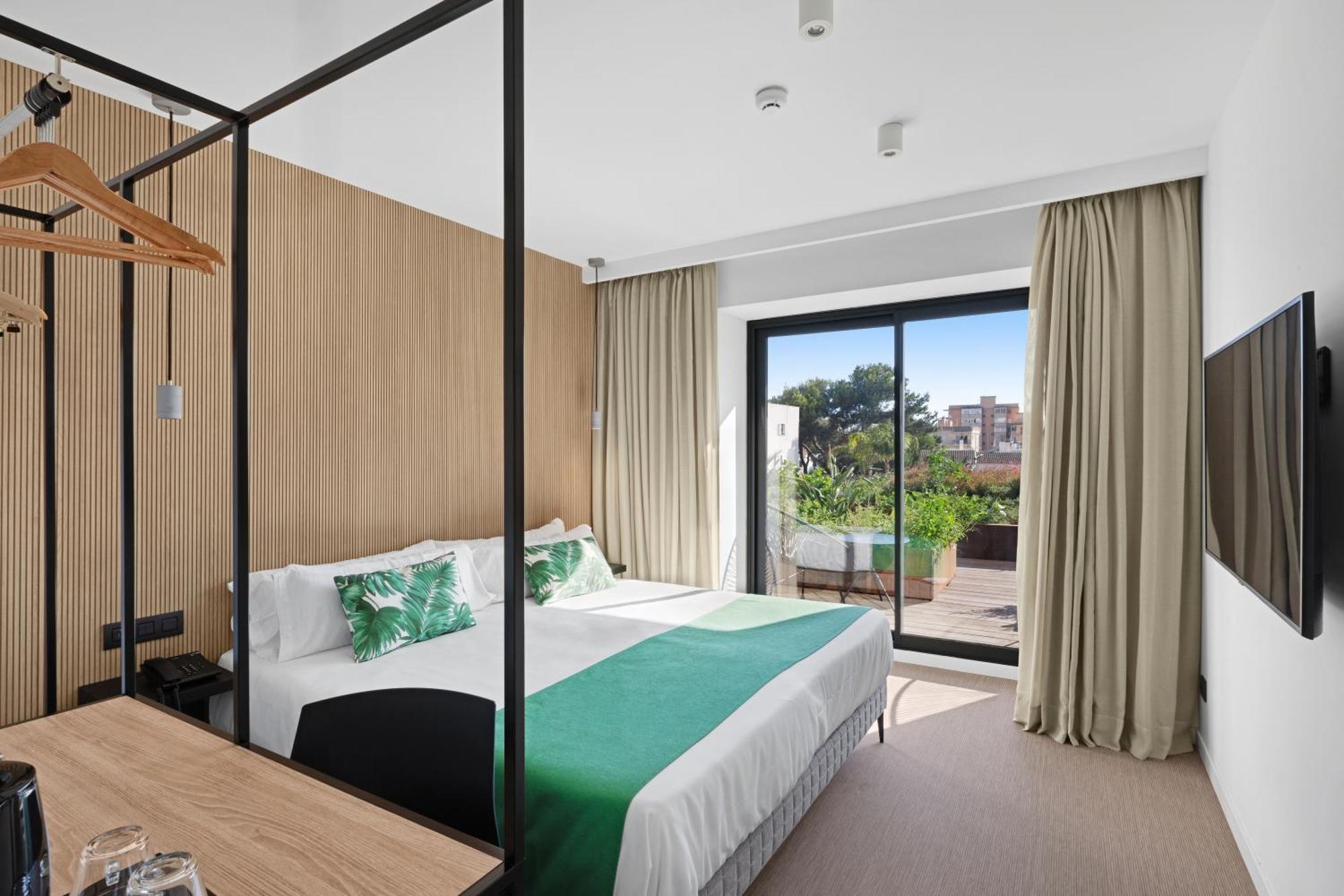 Superior Double or Twin Room Premium,1207498264:JPEG