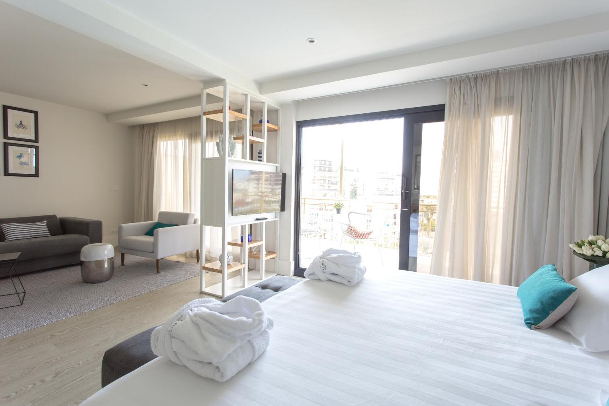 Suite mit Kingsize-Bett mit Whirlpool