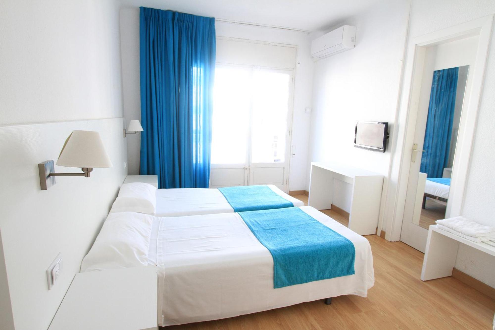Tweepersoonskamer met 2 Aparte Bedden