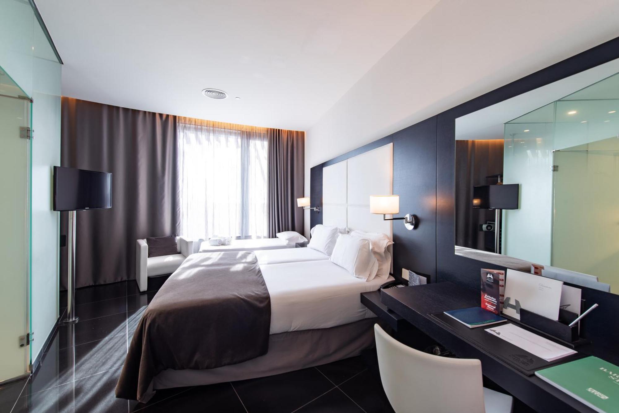 Chambre Lits Jumeaux avec Lit d’Appoint