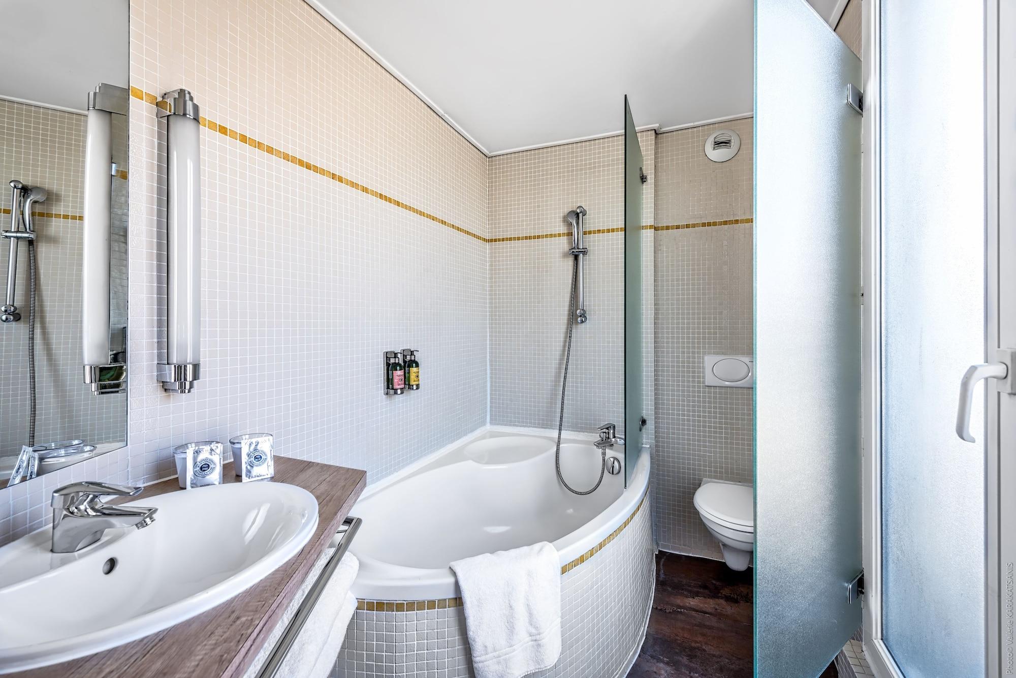 Quarto Twin com Vista Arco do Triunfo