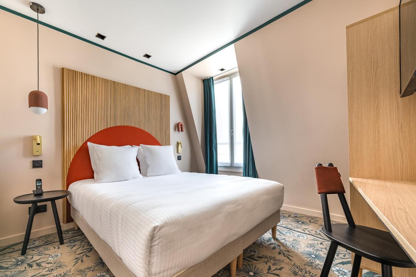 Quarto Superior com Cama de Casal ou 2 de Solteiro