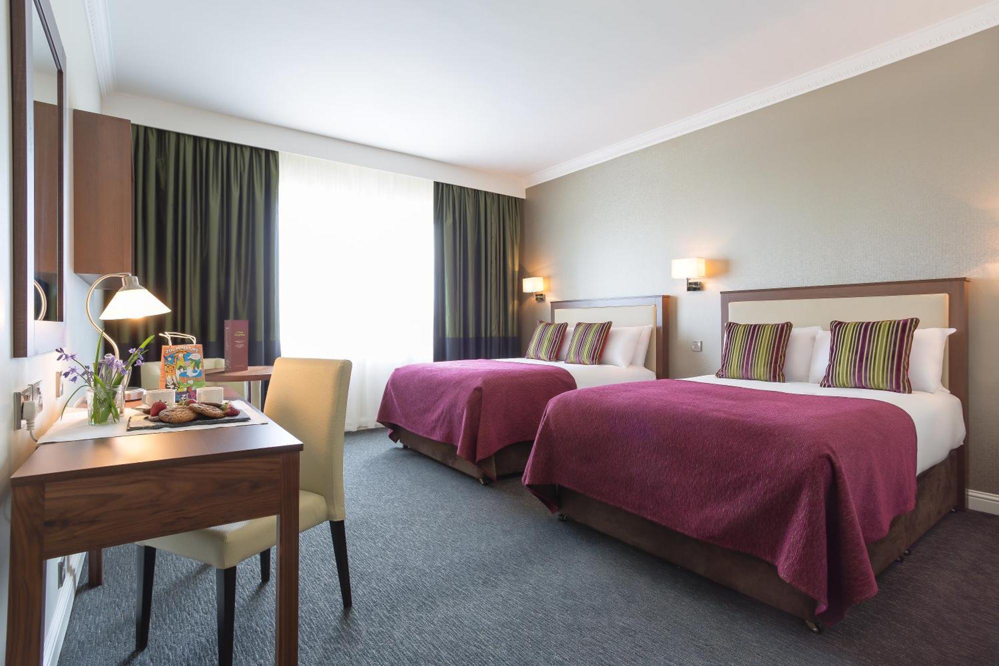 Tweepersoonskamer met 2 Aparte Bedden