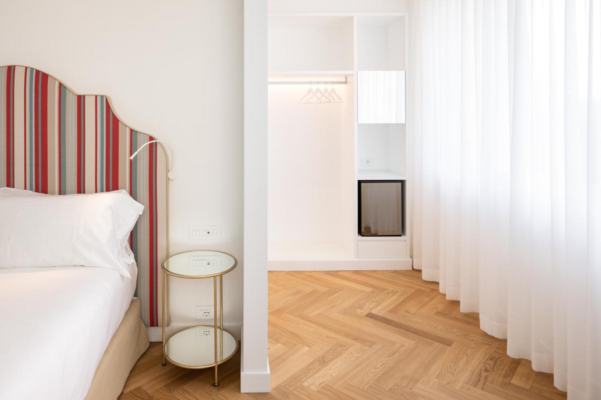 Junior Suite,1274446903:JPEG