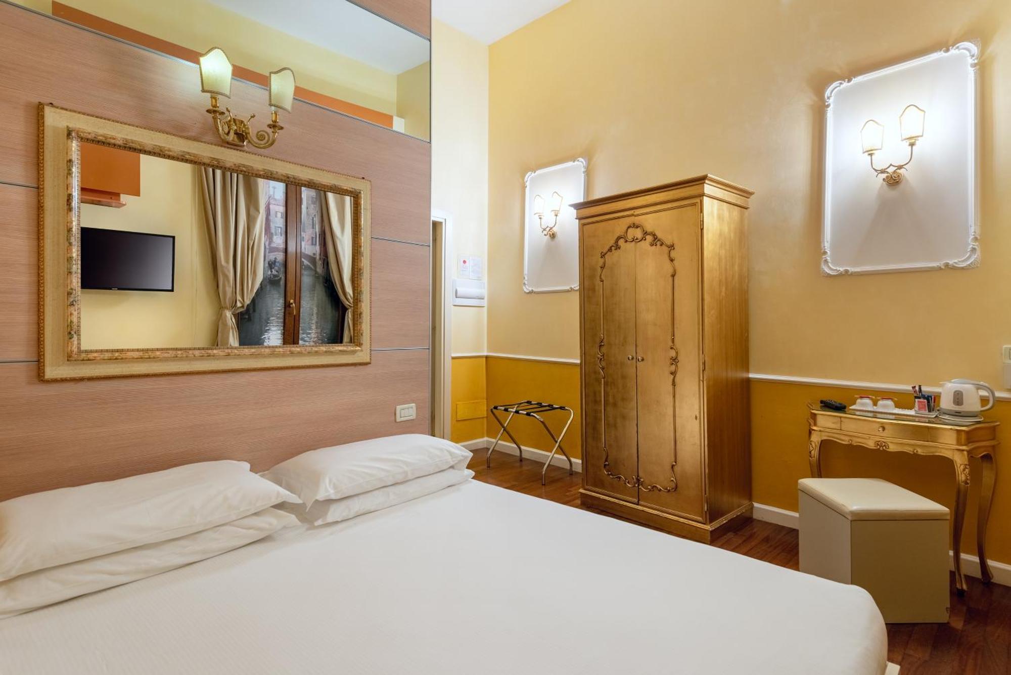 Standard Double Room,1209328726:JPEG